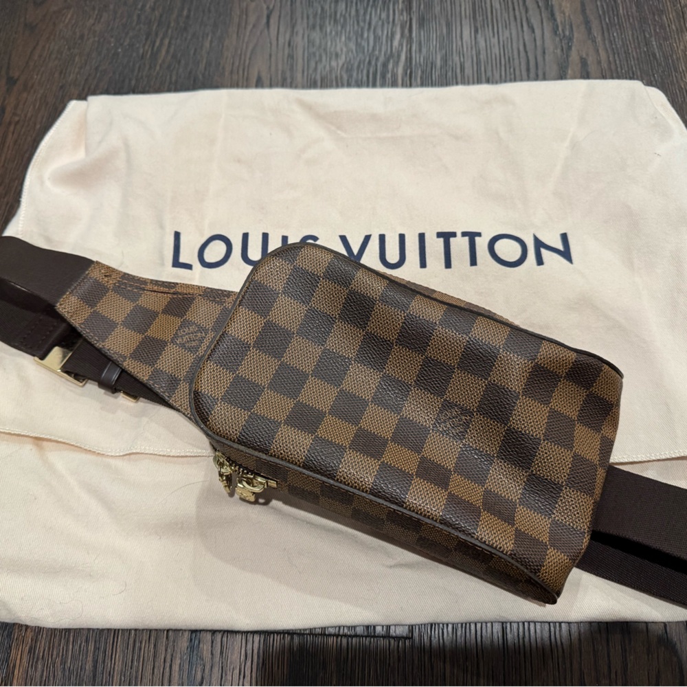 Authentic Louis Vuitton Damier Ebene Brown Checkered Crossbody Bag